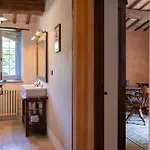 Villa Aperolli 4, Emma
