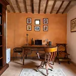 Aperolli 4, Emma